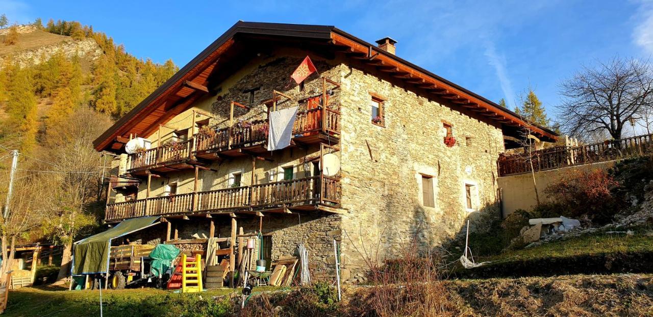 Agri-B&B Lou Col Canosio Esterno foto