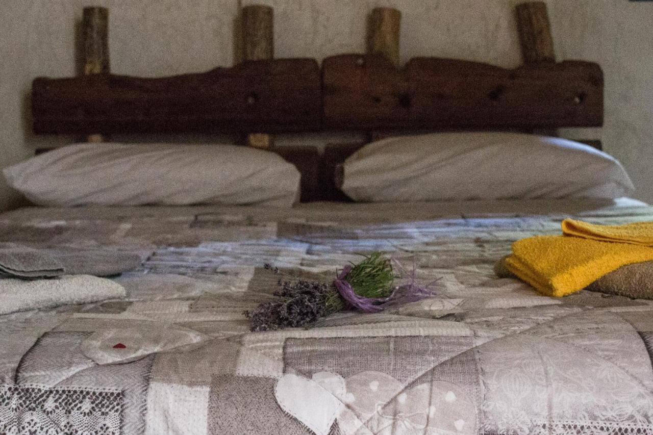 Agri-B&B Lou Col Canosio Esterno foto