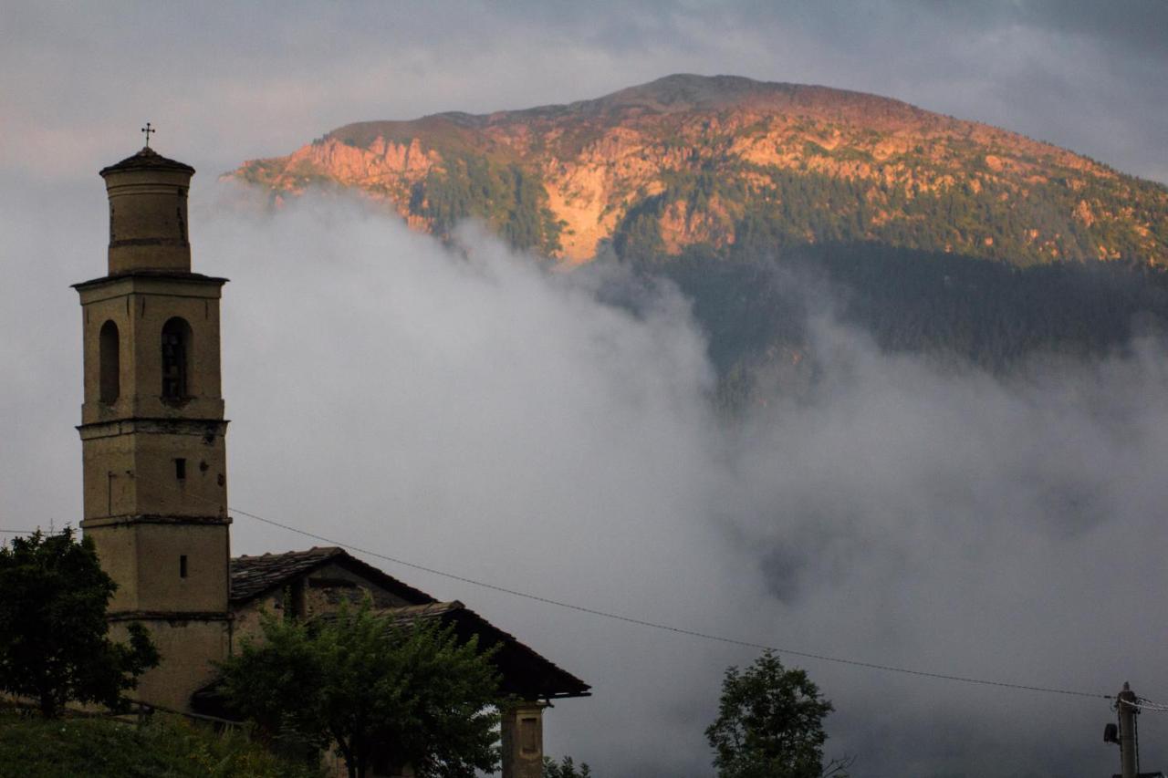 Agri-B&B Lou Col Canosio Esterno foto