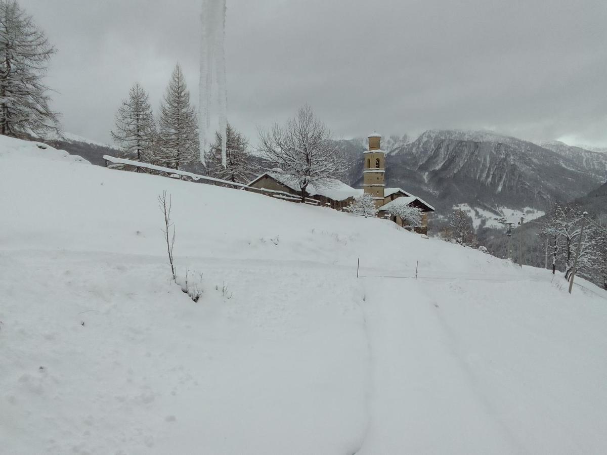 Agri-B&B Lou Col Canosio Esterno foto